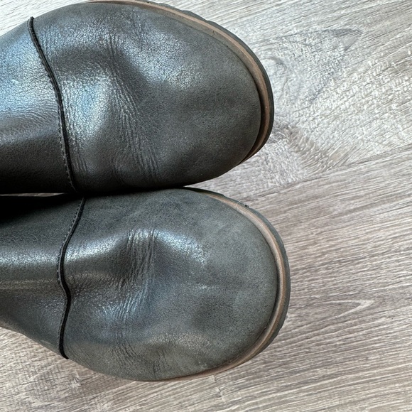 Sorel Chelsea Boots - Picture 3 of 6